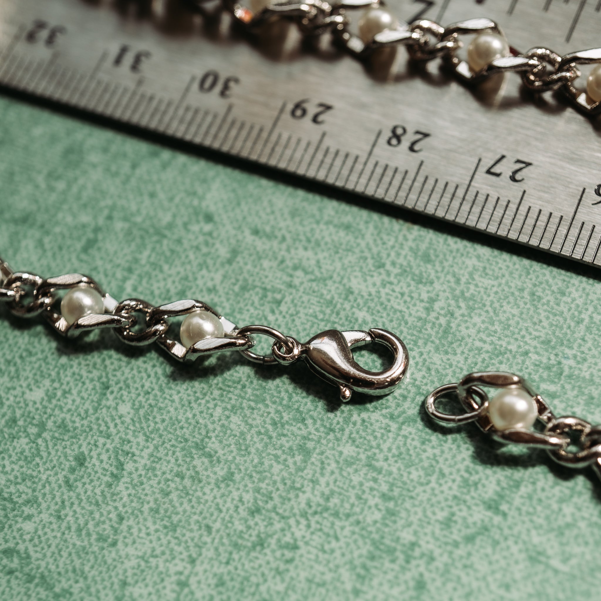 THE PEARL (Necklace)