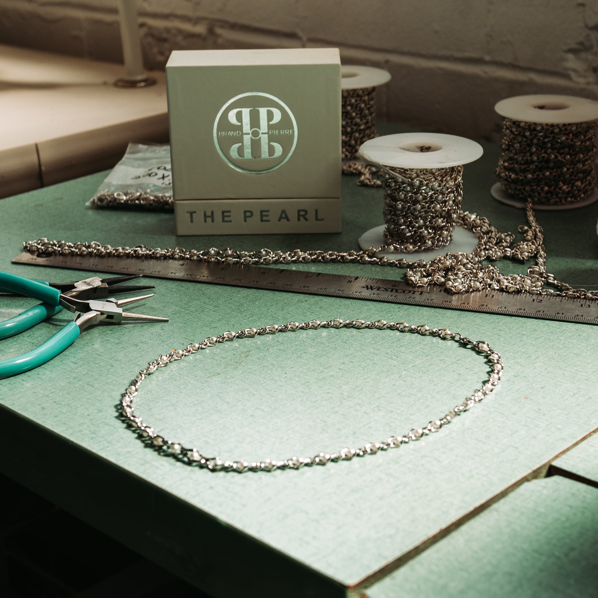 THE PEARL (Necklace)